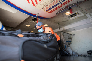 southwest-airlines-employees-wearing-face-coverings-around-the-c